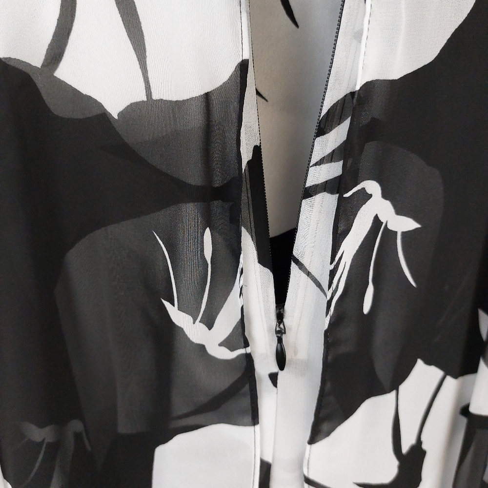 WHBM Layered Chiffon Floral Pleated Flare Dress - Picture 11 of 13